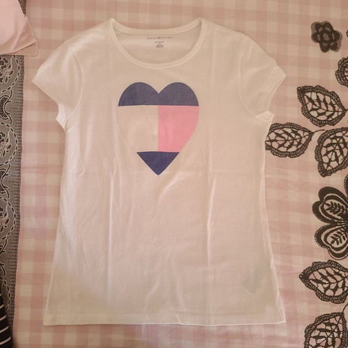 Tommy Hilfiger girls' white T-shirt new, size XL