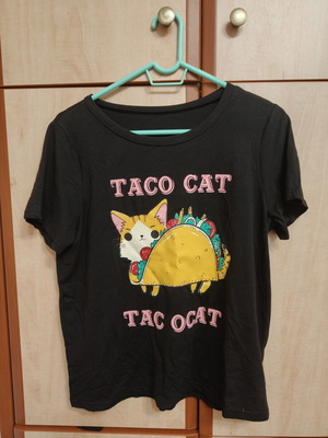 T-shirt Shein medium black with Taco Cat print like new