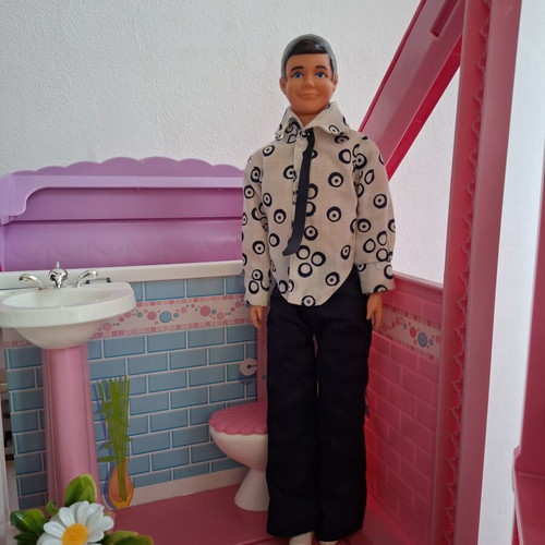 Old collector doll like new