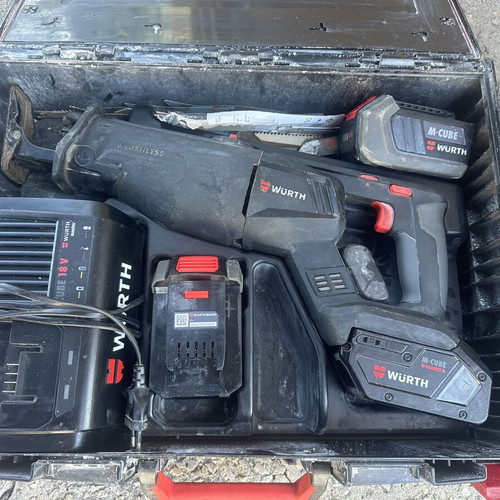 Würth Cordless Reciprocating Saw used with 3 Batteries, Charger and Case
