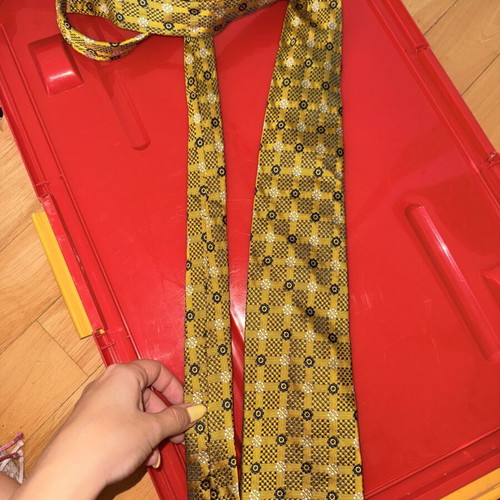 Yellow tie new