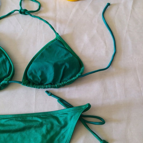 Women's bikini size S like new, emerald with bust padding