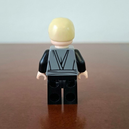 Lego Star Wars Luke Skywalker minifigure like new, dark bluish gray Jedi robe