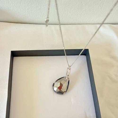 Swarovski necklace with heart pendant and red crystal, new