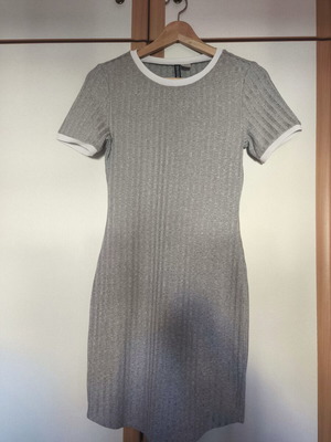Mini dress H&M Divided like new, elastic, gray, size S