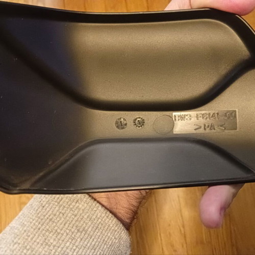 Yamaha Tenere 700 2023 left handguard used with small scratch