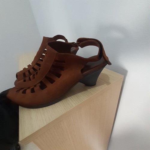 Arche women's sandals like new, size 37, brown
