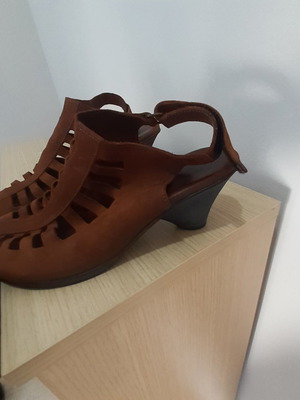 Arche women's sandals like new, size 37, brown