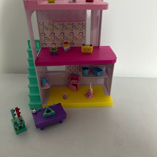 Giochi Preziosi Shopkins Happy Places 3-Story Studio like new