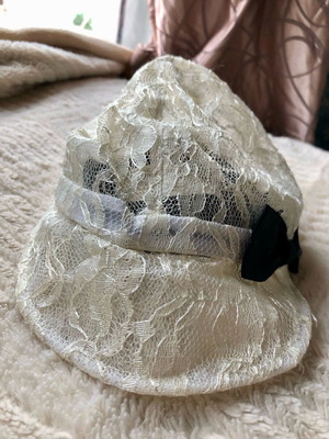 Alexi Andrioti lace summer hat like new, white