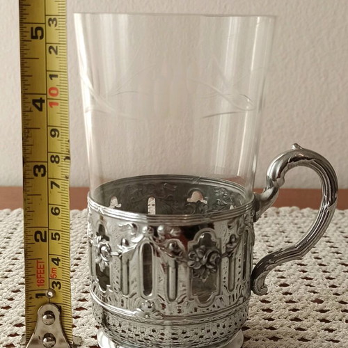 Set of vintage Art Nouveau 1960 glass holders with glasses like new