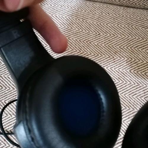 Ασύρματο ηχείακι Bluetooth i-JMB και ενσύρματο Gaming Headset Trust Gtx μεταχειρισμένα