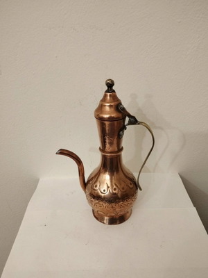 Χάλκινο δοχείο εποχής μεταχειρισμένο