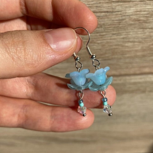 Handmade necklace and earrings set in turquoise shades