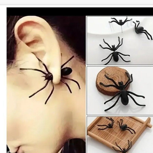 Spider earring new, black, gothic style