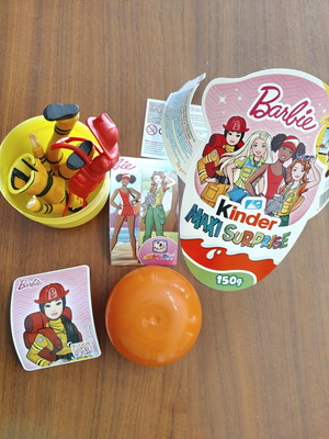 Kinder Maxi Barbie figure new