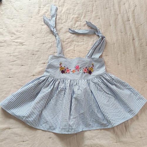 Zara embroidered t-shirt like new, colorful, size S
