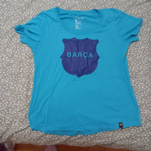 T-shirt women's Barca size L like new, blue
