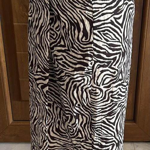 Pink Woman zebra print skirt with slit, size L