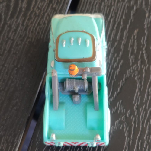 Disney Cars Tow Mater 1:55 used, broken crane