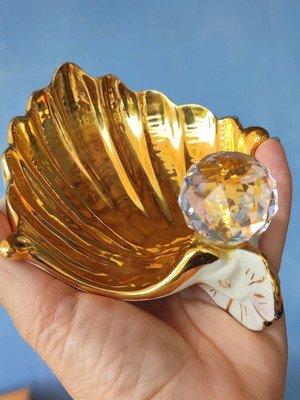 Capodimonte porcelain shell gold plated like new