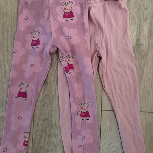 Set of 3 leggings 3-4 years like new, multicolor