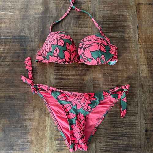 United Colors of Benetton floral bikini set, pink and green, XS