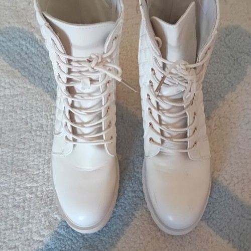Boots like new, size 38, white
