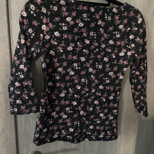Women's blouse with 3/4 sleeve like new, size M