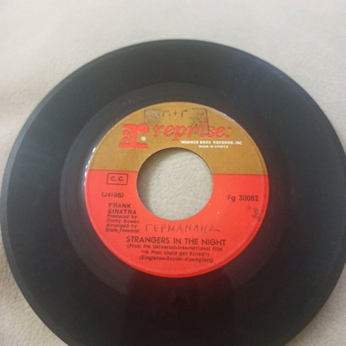 Frank Sinatra 45 RPM Record Strangers in the Night / Oh, You Crazy Moon used