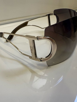 Dior vintage sunglasses like new, purple and silver