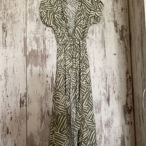 Sinsay Tropical Print Midi Shirt Dress Size M like new