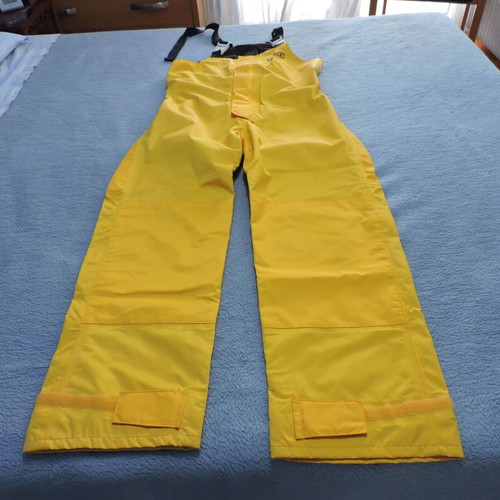 Aigle suit for boating and fishing like new, size M