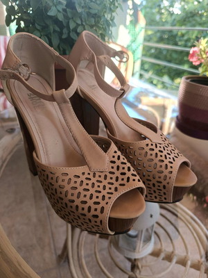 Sandals size 37 new beige eco leather