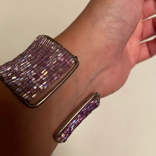 Bracelet handmade 90s with beads used, purple-lilac colors