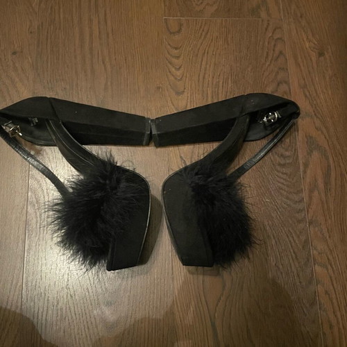 Primark black pumps special edition suede with ankle strap size 39 like new