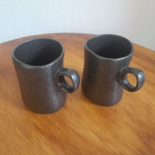 Ceramic mugs Flying tiger set of 2 like new