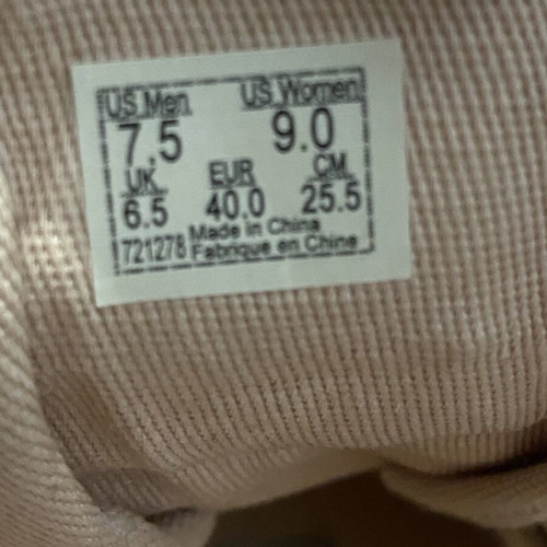 Vans Vault x TTSWTRS UA OG Style 24 NTC LX sneakers size 40 like new, beige with tattoo designs
