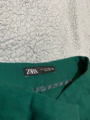 Παντελόνι Zara πράσινο σαν καινούργιο