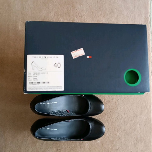 Tommy Hilfiger women's pumps like new, size 40, blue