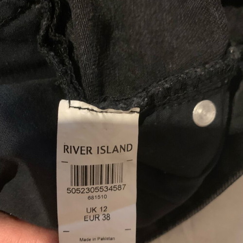 River Island black denim shorts like new, size M 38 10