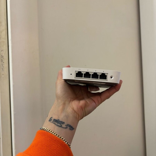 Cisco 4-Port Ethernet Switch used
