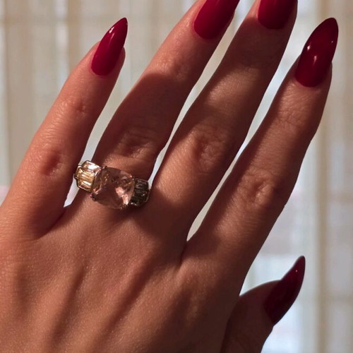Avon ring with pink stone like new, adjustable size