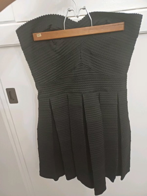 Black strapless dress like new, size L
