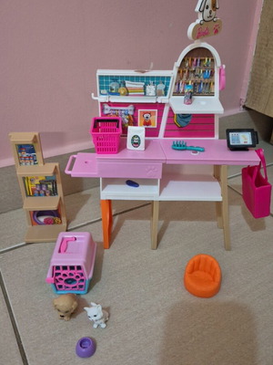 Barbie pet shop used