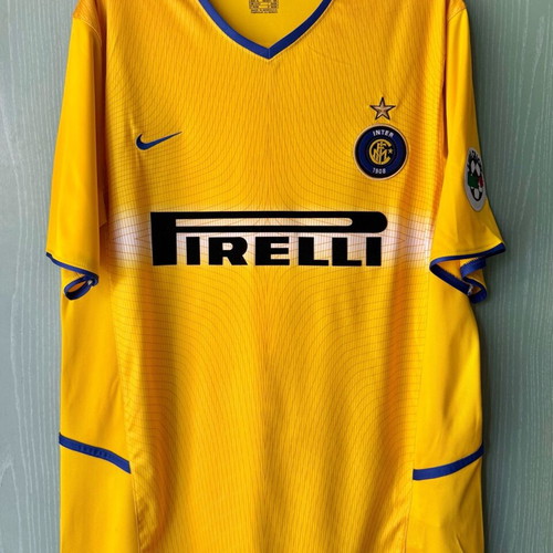 Vieri Inter jersey size XL in like new condition