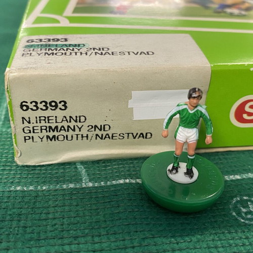 Subbuteo vintage team ref 63393 N.Ireland Germany 2nd Plymouth Naestvad