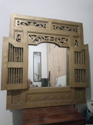 Vintage mirror on carved wood used, 80x85 cm