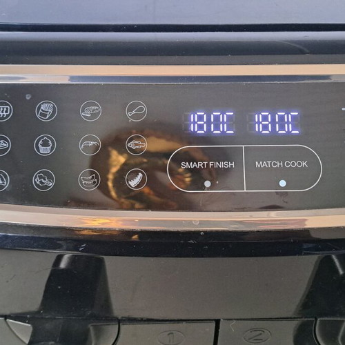 Air Fryer used 9L with dual baskets and 2600 W