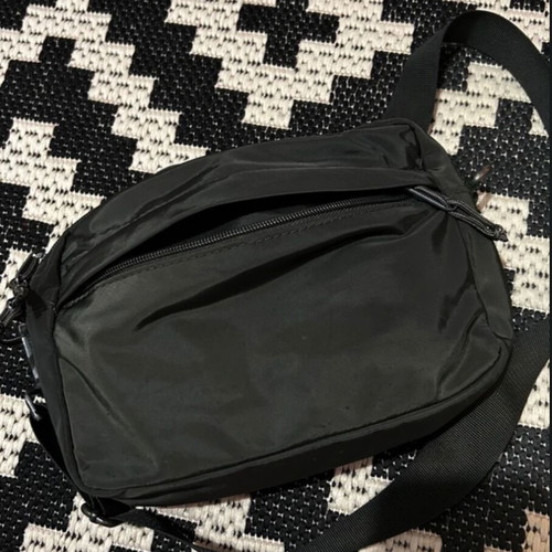 Men's khaki shoulder bag used H&M
